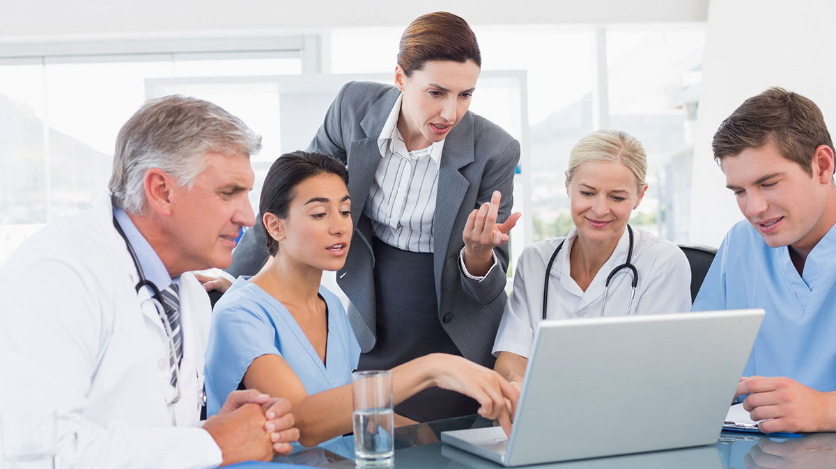about-us-article-doctor-team1[1]