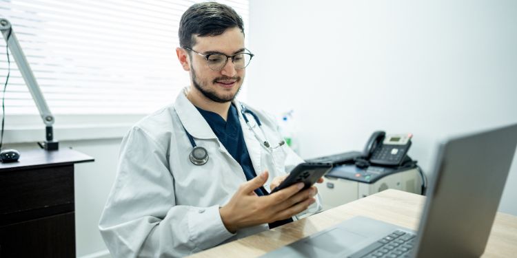 Best Practices for Secure Remote Access for Healthcare Staff Best Practices for Secure Remote Access for Healthcare Staff